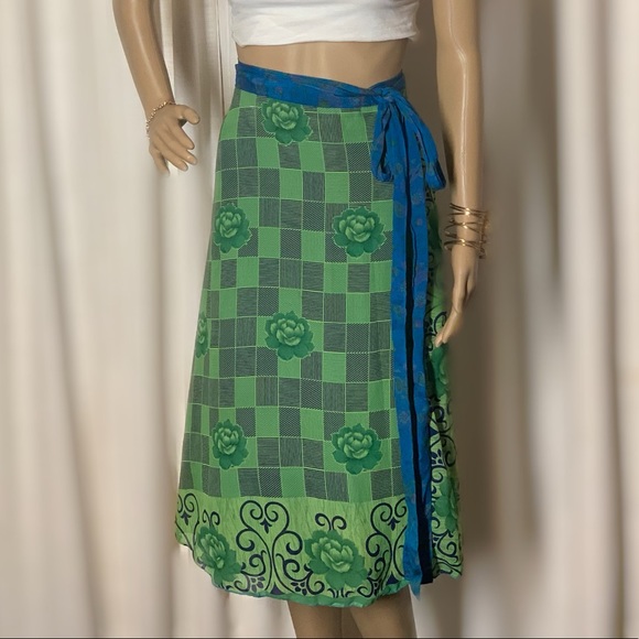 Reversible Silk Magic Skirt/Dress - Picture 2 of 2